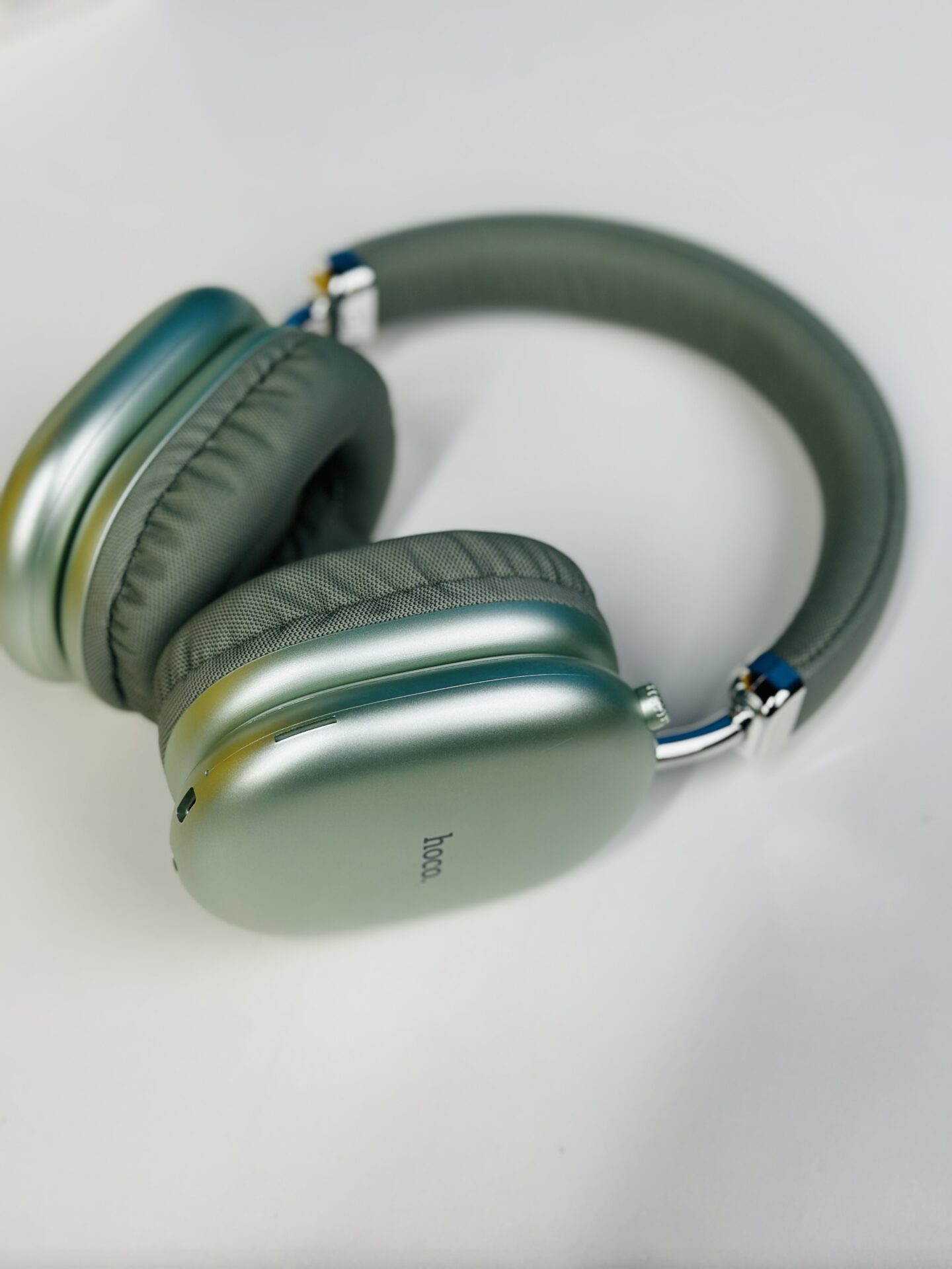 Hoco W35 Max Wireless Headphone Price in Bangladesh