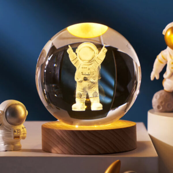 Color Changing LED 3D Crystal Ball – Astronaut Price in Bangladesh,