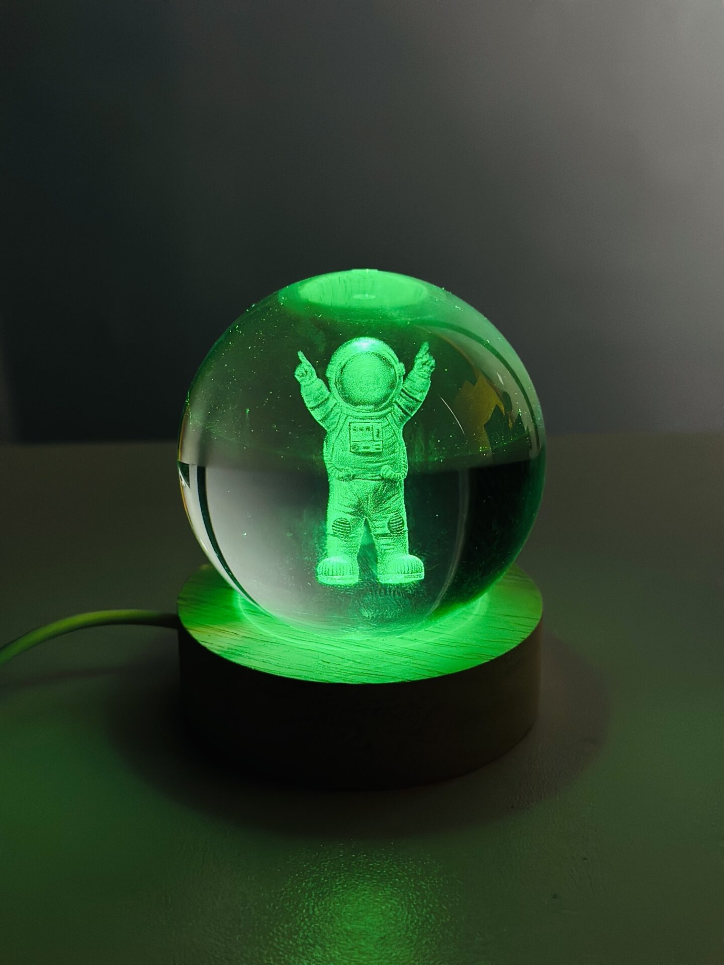 Color Changing LED 3D Crystal Ball – Astronaut Price in Bangladesh,