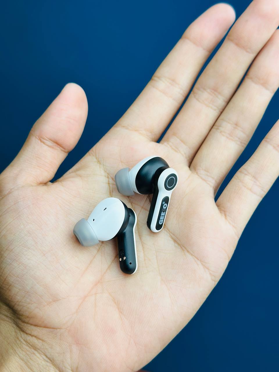 Geeoo T10 RGB ENC TWS Earbuds Geeoo T10 RGB ENC TWS Earbuds Price in Bangladesh